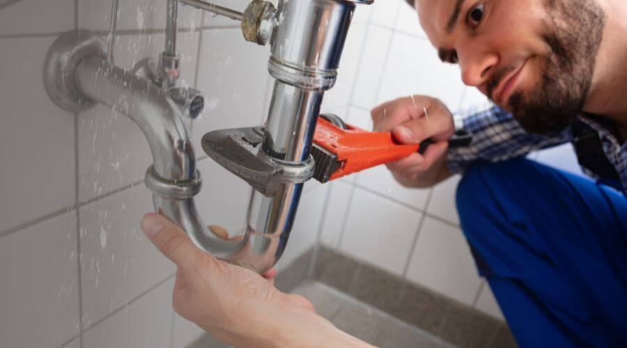 Expert burst pipe repair services in Ruso, ND